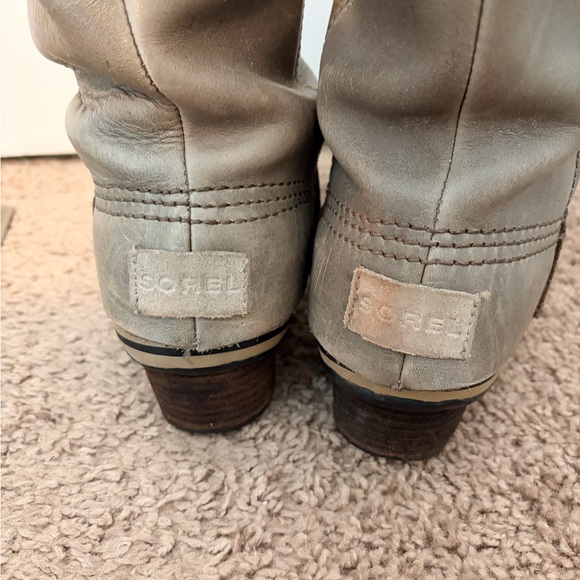 Sorel Winter Boots - Picture 3 of 8